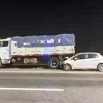Un automovilista herido tras colisionar con un camión en Mi Granja