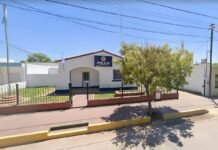 Santiago Temple: tres detenidos tras ingresar a una vivienda Frente de la comisaría de Santiago Temple, Córdoba