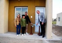 La Para entregó 16 viviendas y avanza un nuevo sector urbano con unos 250 lotes Entrega de viviendas a familias de La Para