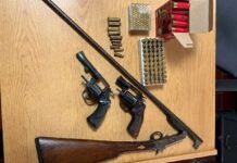 Monte Cristo: allanaron una vivienda por una presunta estafa y secuestraron armas Arma secuestrada durante un procedimiento en Monte Cristo