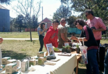 Monte Cristo realizó la segunda edición de su Feria Agroecológica Feria Agroecológica de Monte Cristo con expositores y vecinos recorriendo los puestos