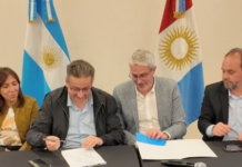 Licitaron el Acueducto Arco Noreste para abastecer a 189 mil habitantes Autoridades durante la firma del acuerdo vinculado al Acueducto Arco Noreste