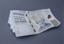 El salario mínimo subió a $383.800 y tendrá aumentos mensuales hasta abril de 2027 Billetes de pesos argentinos, imagen ilustrativa sobre el salario mínimo