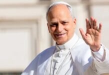 Abren las inscripciones para las misas de la visita de León XIV León XIV saluda durante una aparición pública