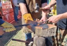 La Quinta será sede del 3º Encuentro de Forjadores este sábado Artesanos trabajan el metal caliente con martillo y tenazas durante una demostración de forja